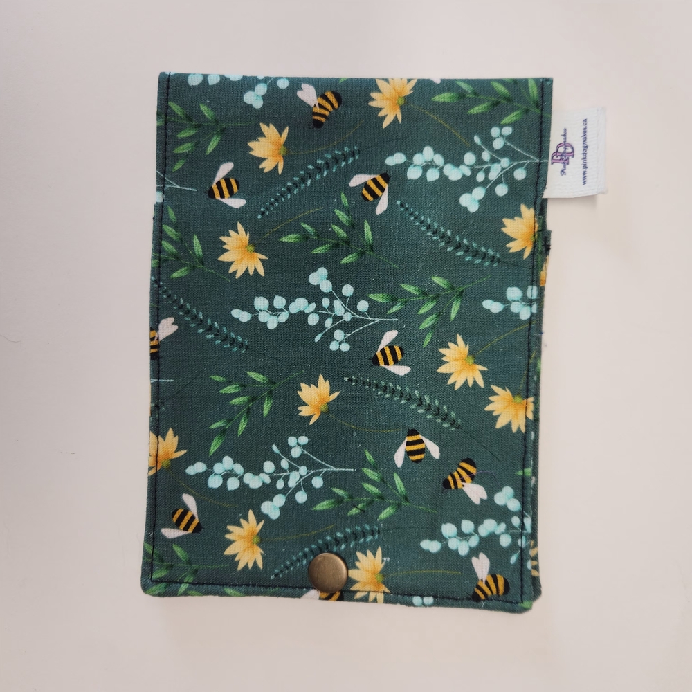 Refillable Period Pad, Pouch - Picture 2 of 4